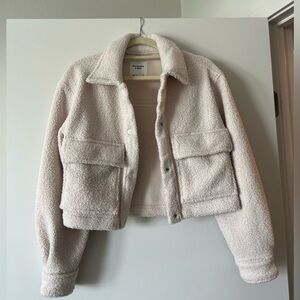 Abercrombie Sherpa cropped jacket- new